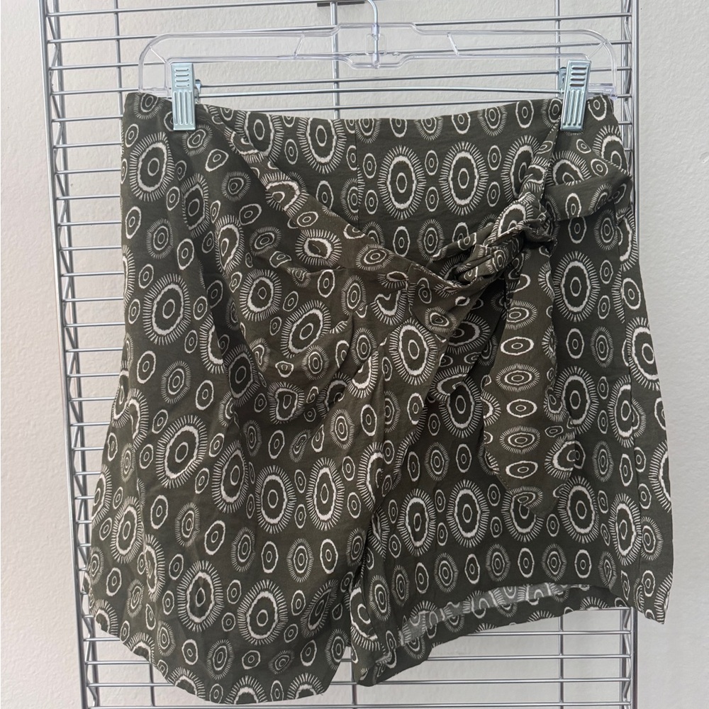 Zara Olive and White Patterned Skirt